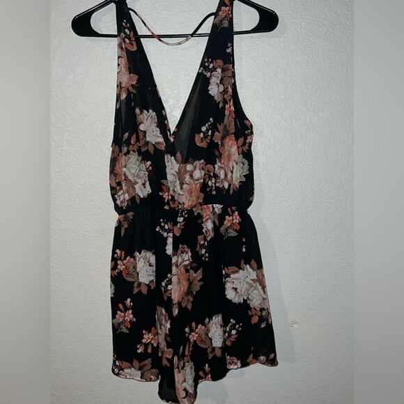 AUDREY 3 + 1 BLACK FLORAL ROMPER SIZE MEDIUM - Picture 1 of 6